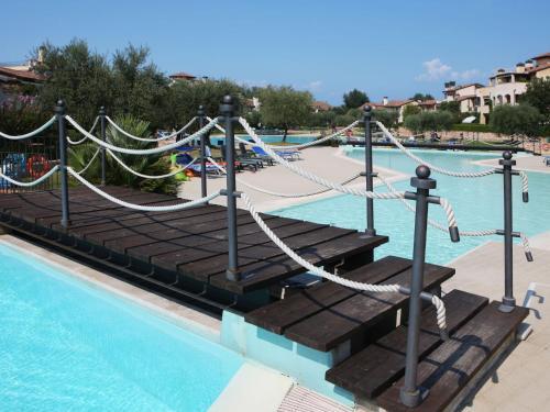 Comfortable Apartment With View On Swimming Pool