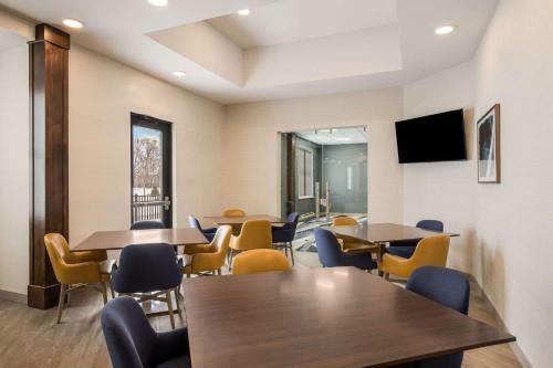 Hotel Mainstay Suites