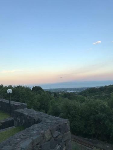 Mandorlo Dell'etna, Casa Siciliana