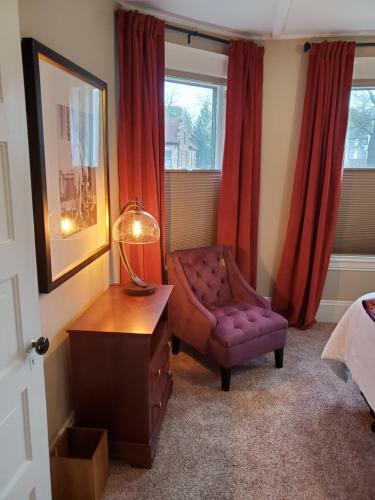 Spacious Apartment In Historic Building Close To Downtown Jackson, Mi