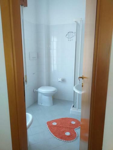 Hostal Room In Bb - Spacious Double Room A Stones Throw From The Sea