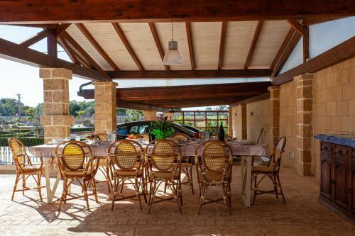 Villa Salentina Piscina Idromassaggio Borghi M330