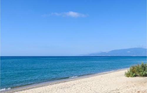 Beautiful Apartment In Pizzo With 1 Bedrooms