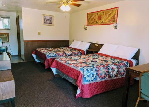 Town Inn Motel
