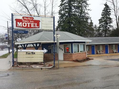 Town Inn Motel