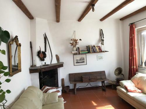 Hilltop Villa Garden With Jacuzzi Great Views