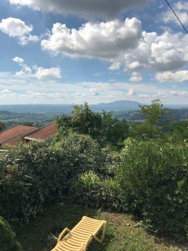 Hilltop Villa Garden With Jacuzzi Great Views