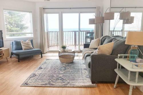 Apartamento New Listing Beach Bliss 211! Stunning Bay View