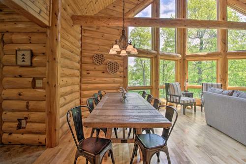 Stunning Crosslake Cabin With Deck And Lake Views!