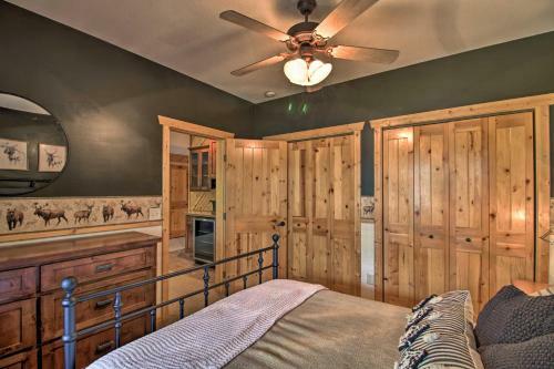 Stunning Crosslake Cabin With Deck And Lake Views!