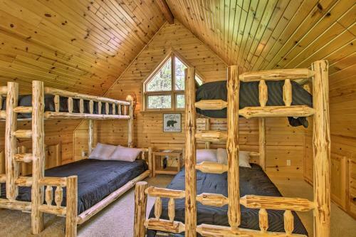 Stunning Crosslake Cabin With Deck And Lake Views!