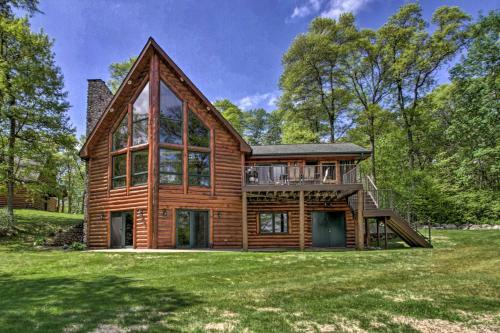 Stunning Crosslake Cabin With Deck And Lake Views!