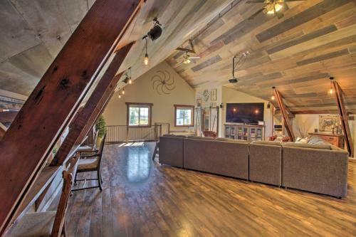 The Boars Abode Renovated Barn Home In Donnelly!