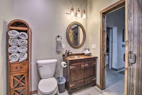 The Boars Abode Renovated Barn Home In Donnelly!