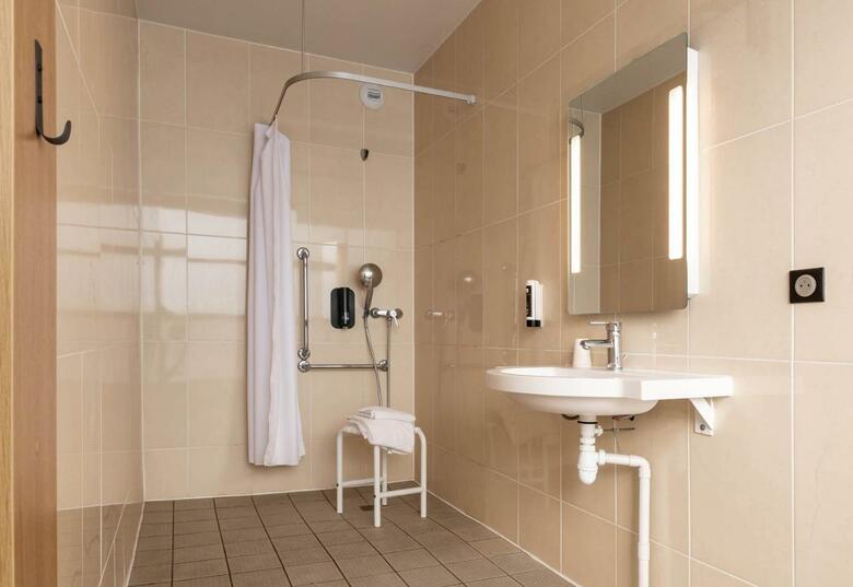 Comfort Hotel Residence(.)