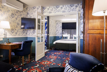 Hotel Carlton Ambassador