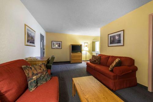 Hotel Rodeway Inn & Suites Colorado Springs