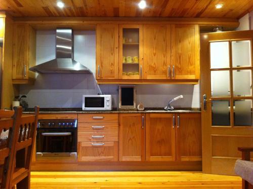 Apartamentos L�era De Baix