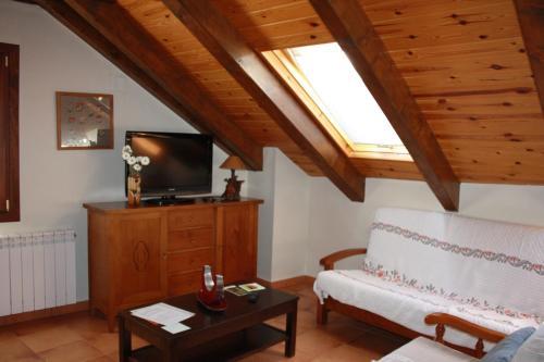 Apartamentos L�era De Baix