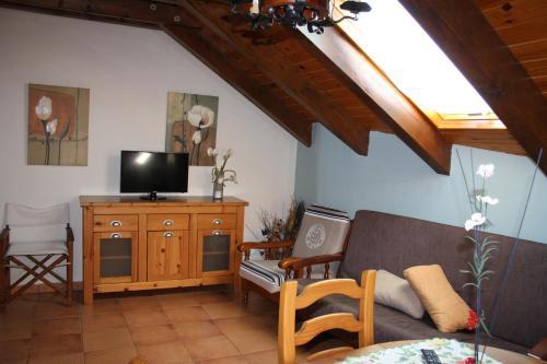 Apartamentos L�era De Baix