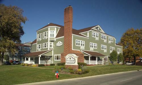 Hotel Ivy Court Inn And Suites