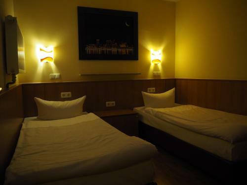 Altan Hotel