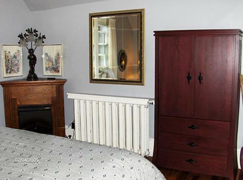 Agincourt Manor B&B Suites