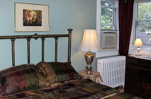 Agincourt Manor B&B Suites