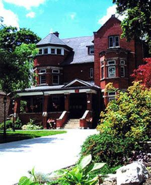 Agincourt Manor B&B Suites