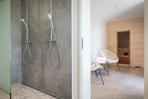 Elli�s Hus