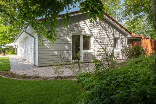 Elli�s Hus