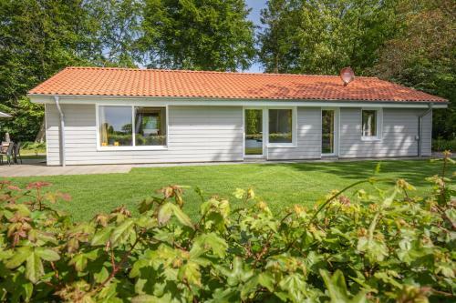 Elli�s Hus