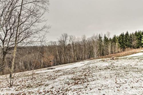 Rural La Crescent Home With Views On Minnesota Bluffs