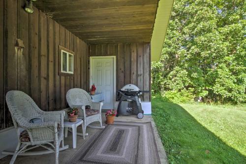 Rural La Crescent Home With Views On Minnesota Bluffs