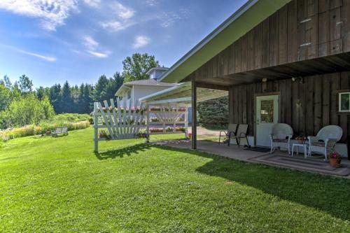 Rural La Crescent Home With Views On Minnesota Bluffs