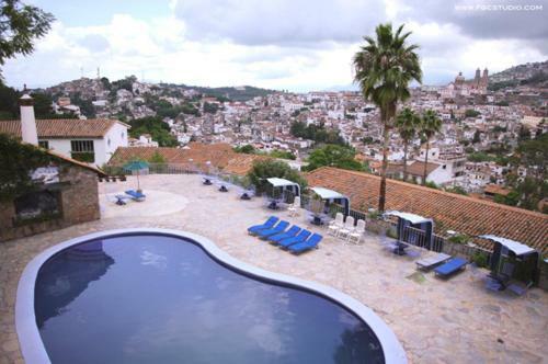 Hotel Minero Y Edificio Patrimonial De La Borda