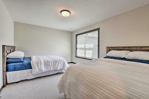 Modern Nisswa Escape With Deck Near Gull Lake!