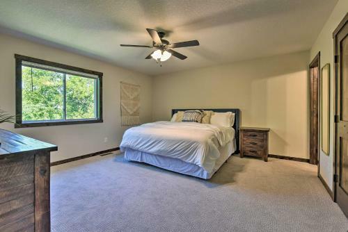 Modern Nisswa Escape With Deck Near Gull Lake!