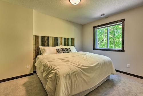 Modern Nisswa Escape With Deck Near Gull Lake!