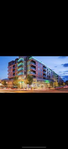 Apartamento Beautiful Top Floor Penthouse With City Views
