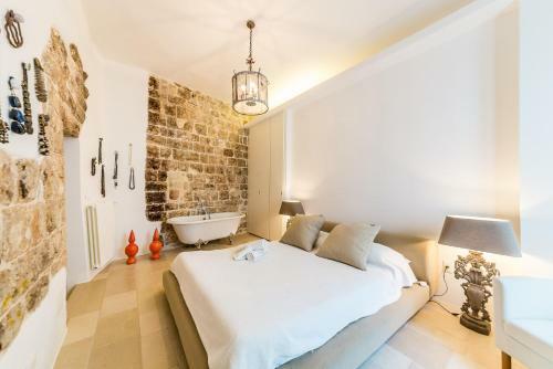 Itaca Home To Explorers In Polignano A Mare
