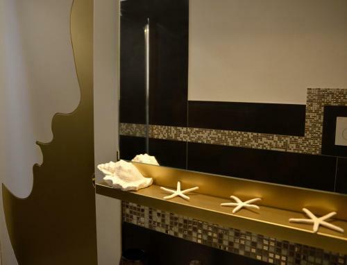 Hostal Gold White Exclusive House