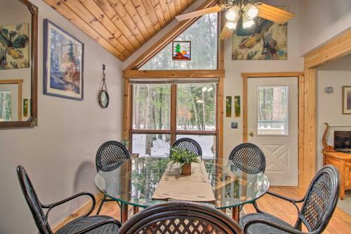 Red Pine Ridge Cabin - Walk To Potato Lake!