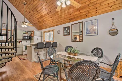 Red Pine Ridge Cabin - Walk To Potato Lake!