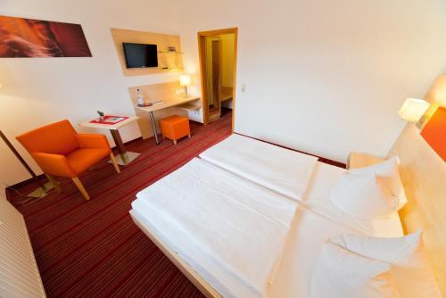 City Hotel