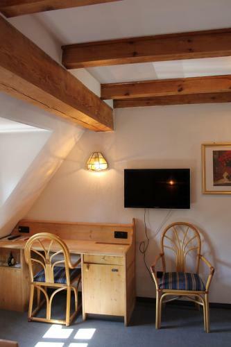 Hostal Hotel H�fler