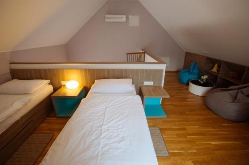 Maline Apartments