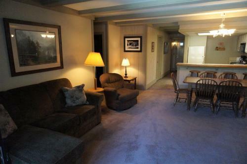 1849 Condos At Mammoths Canyon Lodge