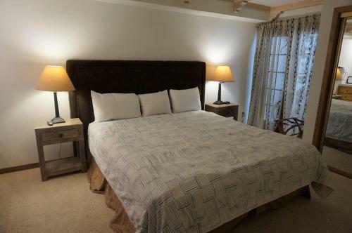 1849 Condos At Mammoths Canyon Lodge