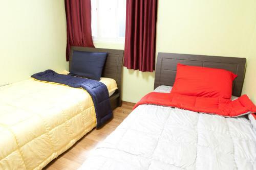 Hostal Monai Guesthouse